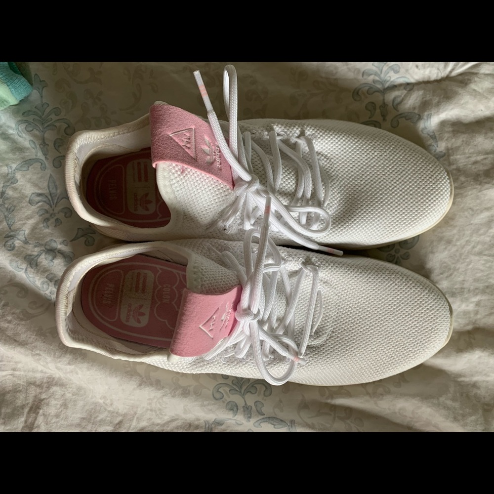 Adidas Pharrell Williams size 9
